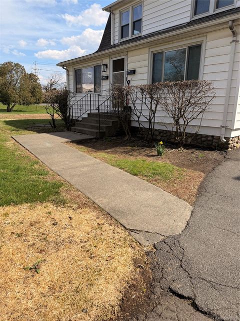 Photo of 6 Quelch Avenue, Stony Point, NY 10980 (MLS # 988995)