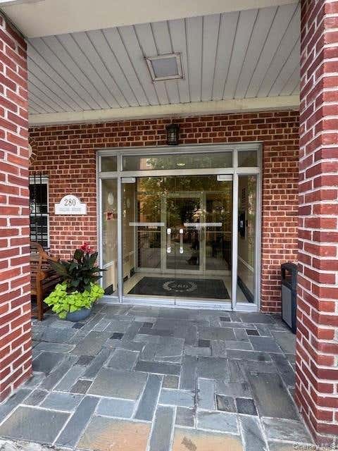 Photo of 280 Collins Avenue #1A, Mount Vernon, NY 10552 (MLS # 1039817)