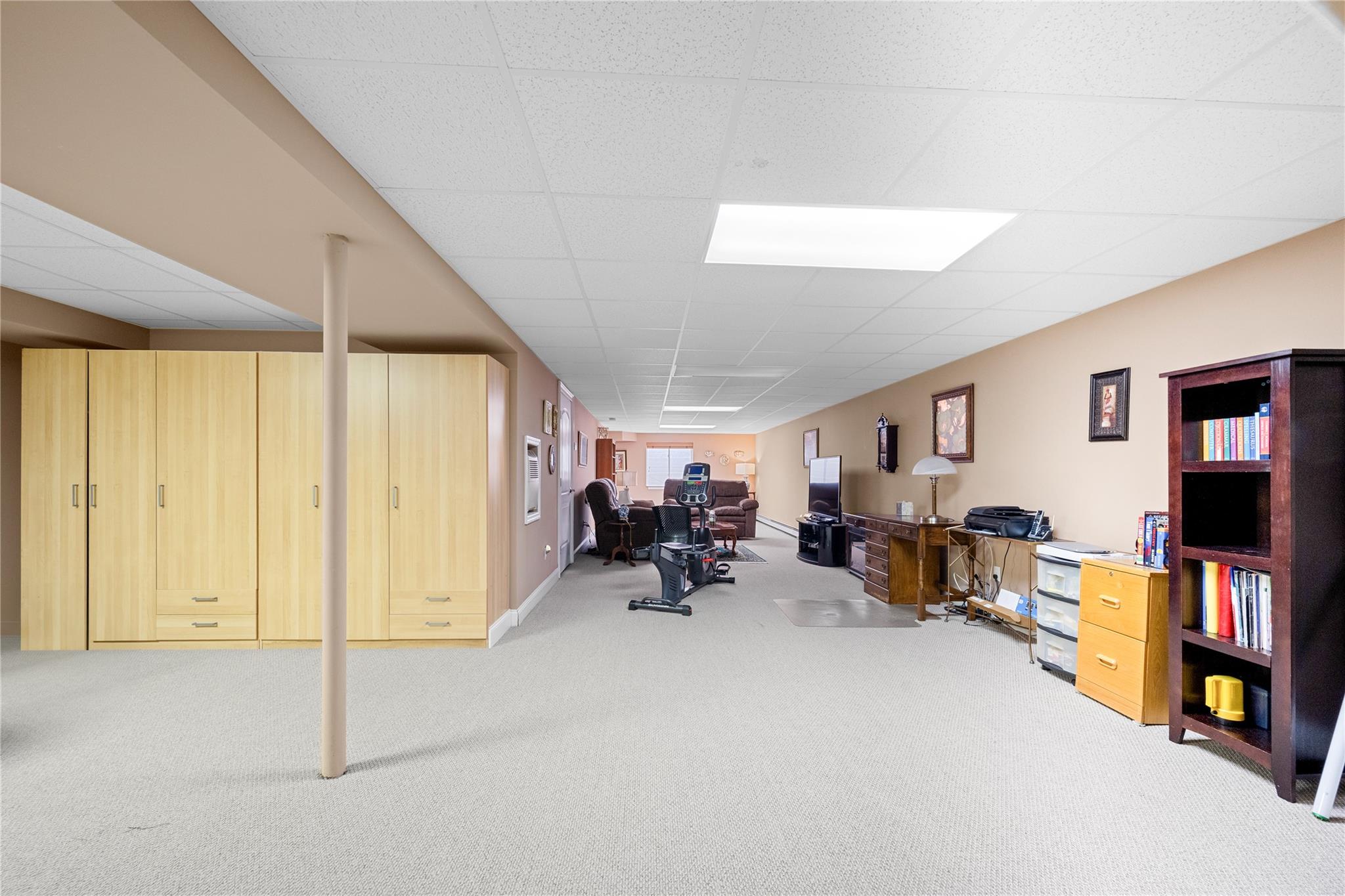 7 White Oak Court #7, Coram, New York image 42