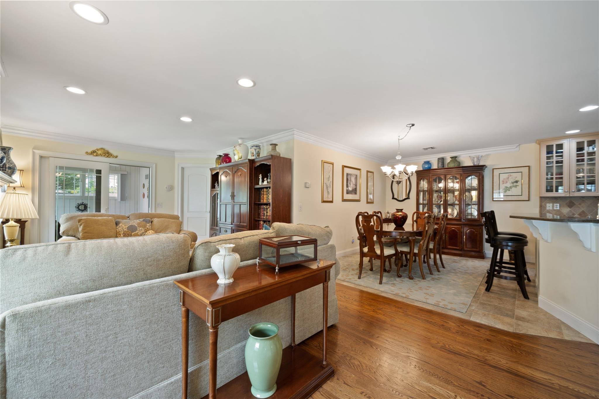 7 White Oak Court #7, Coram, New York image 8