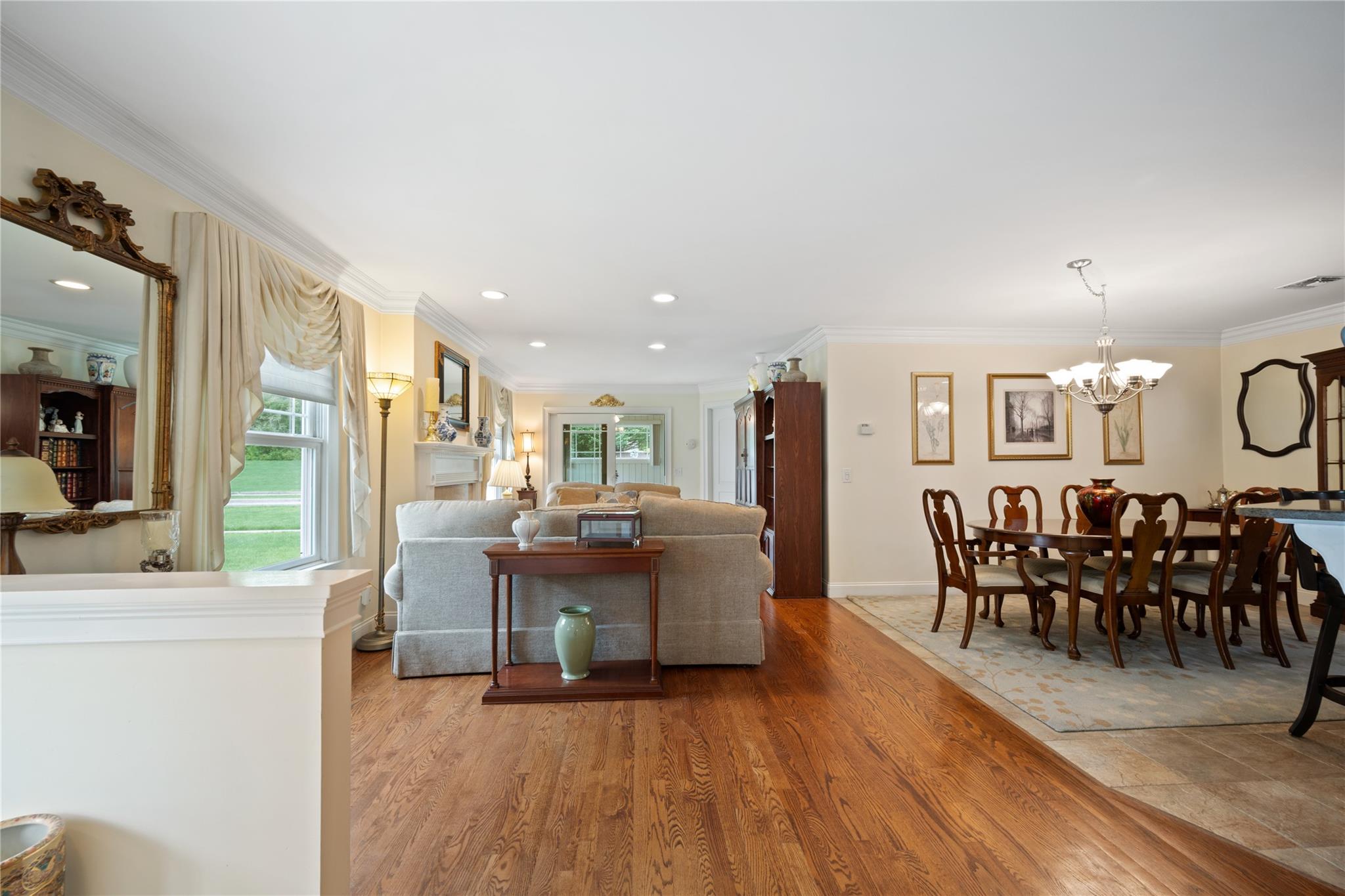 7 White Oak Court #7, Coram, New York image 10