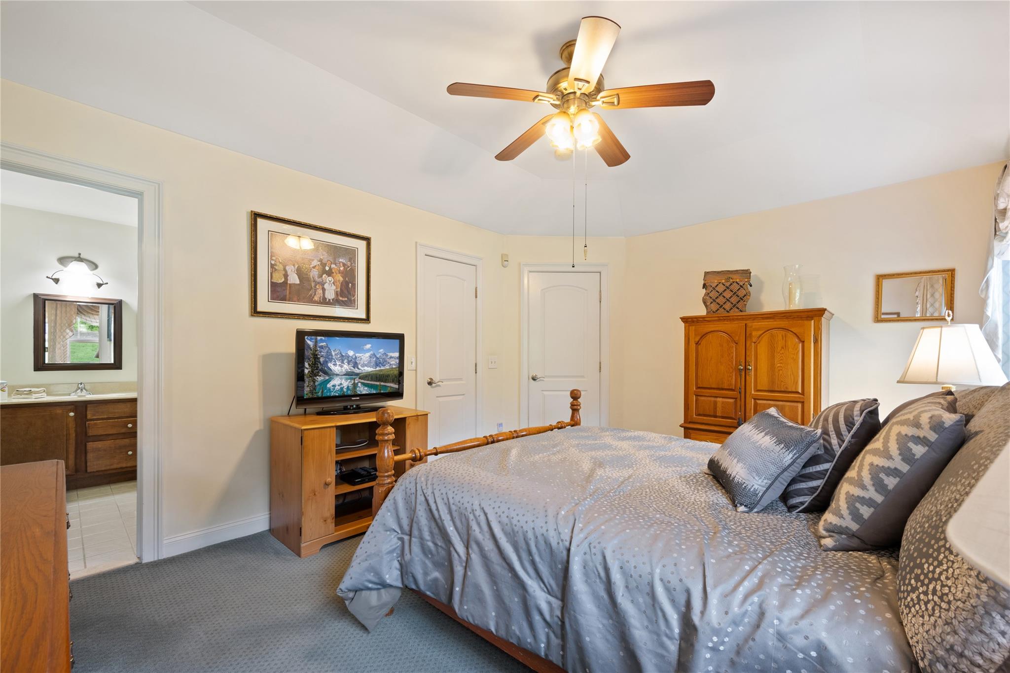 7 White Oak Court #7, Coram, New York image 28