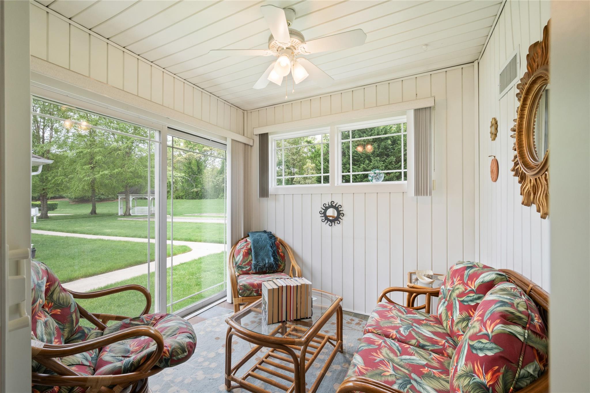 7 White Oak Court #7, Coram, New York image 23