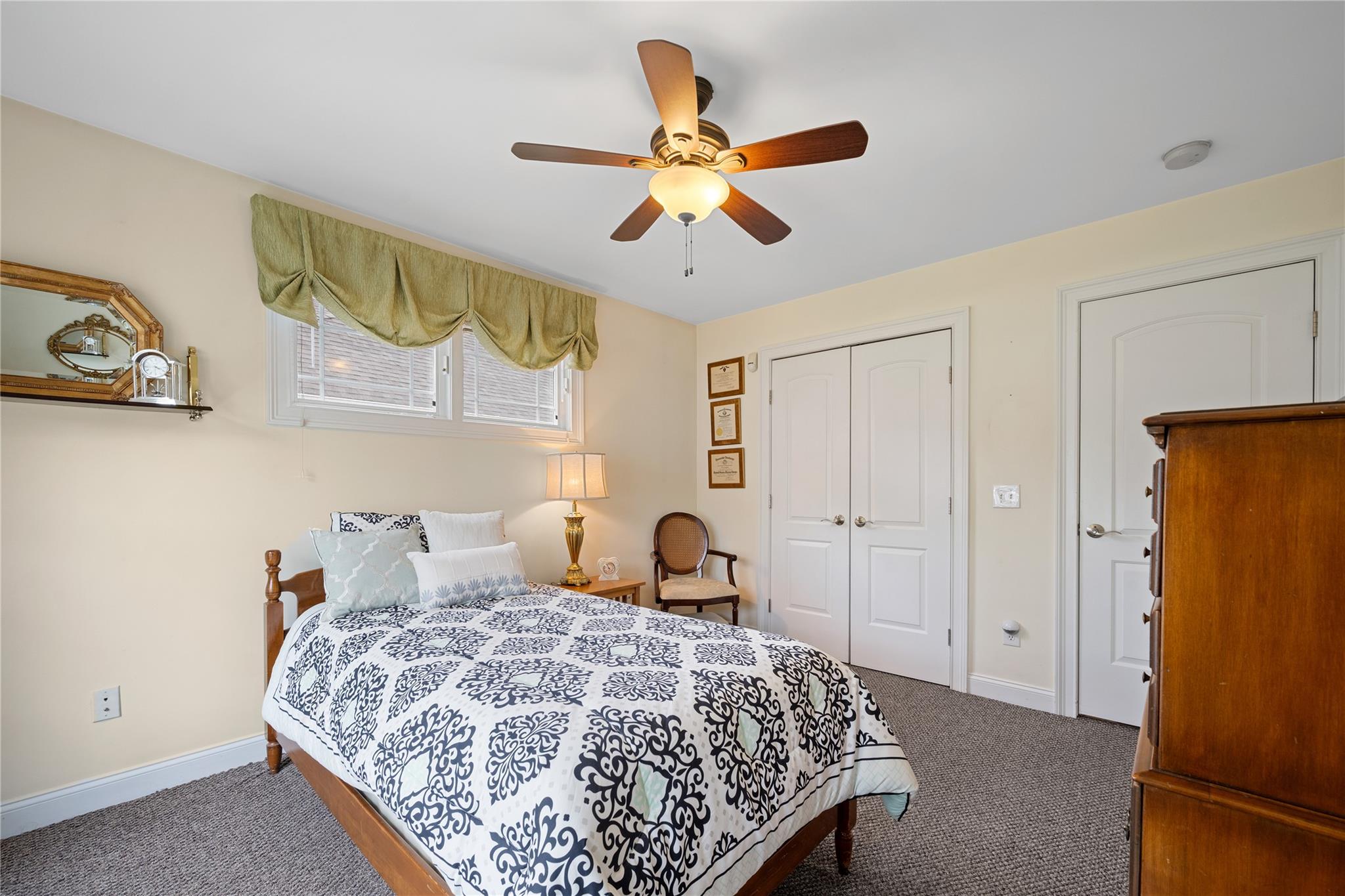 7 White Oak Court #7, Coram, New York image 38