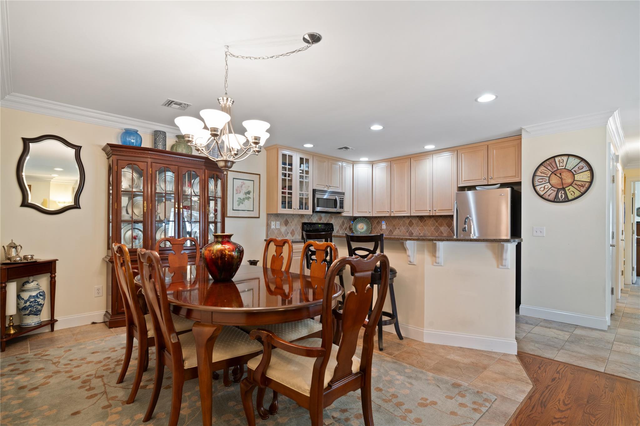 7 White Oak Court #7, Coram, New York image 20