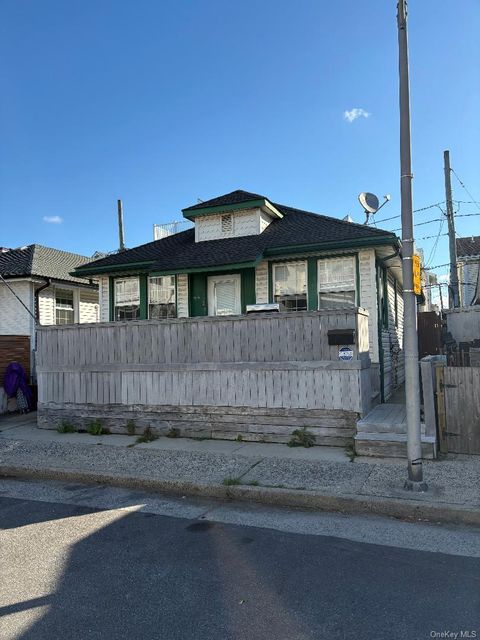 Photo of 64 Tennessee Avenue, Long Beach, NY 11561 (MLS # 921667)