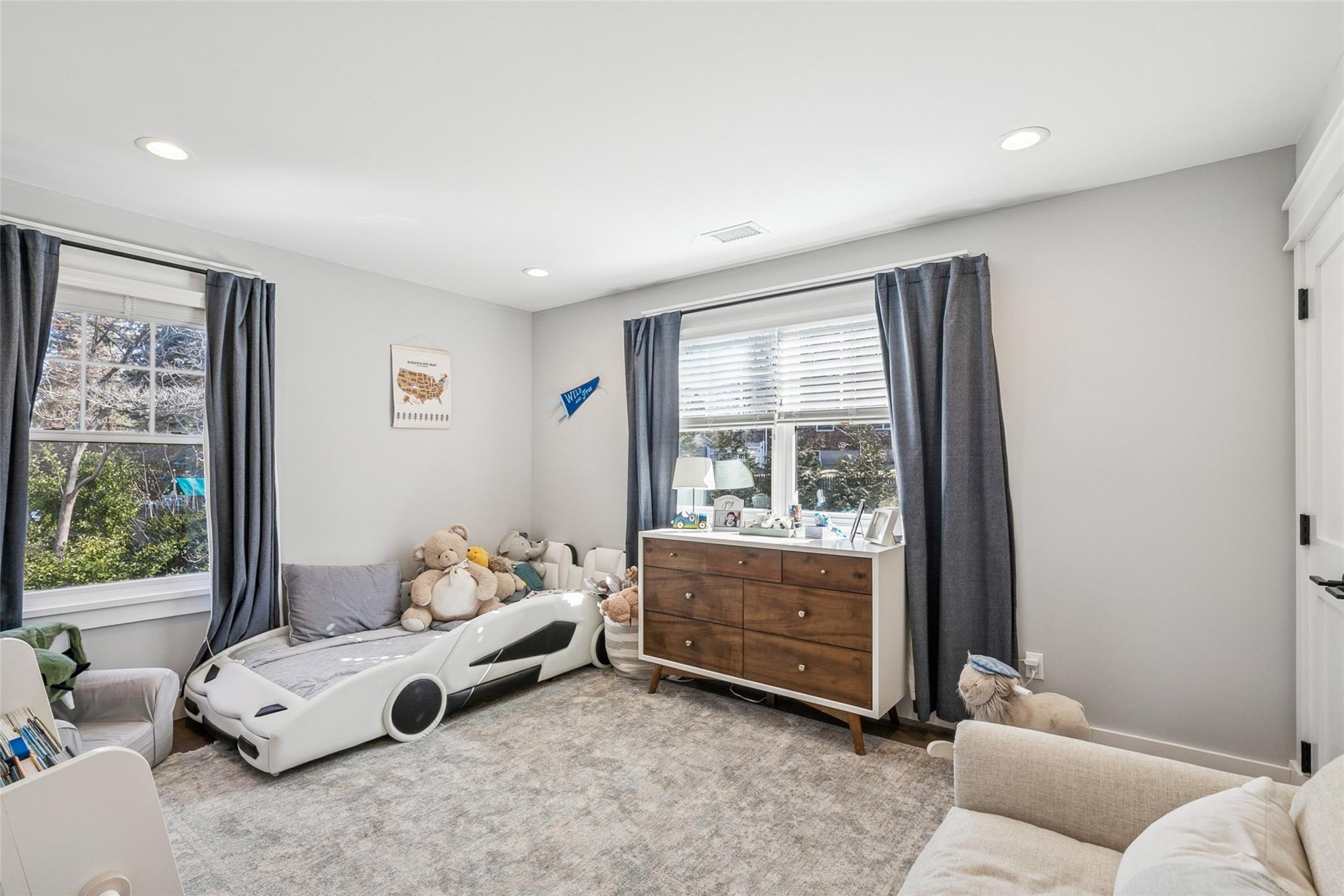 9 Drake Place, North Port, New York image 19