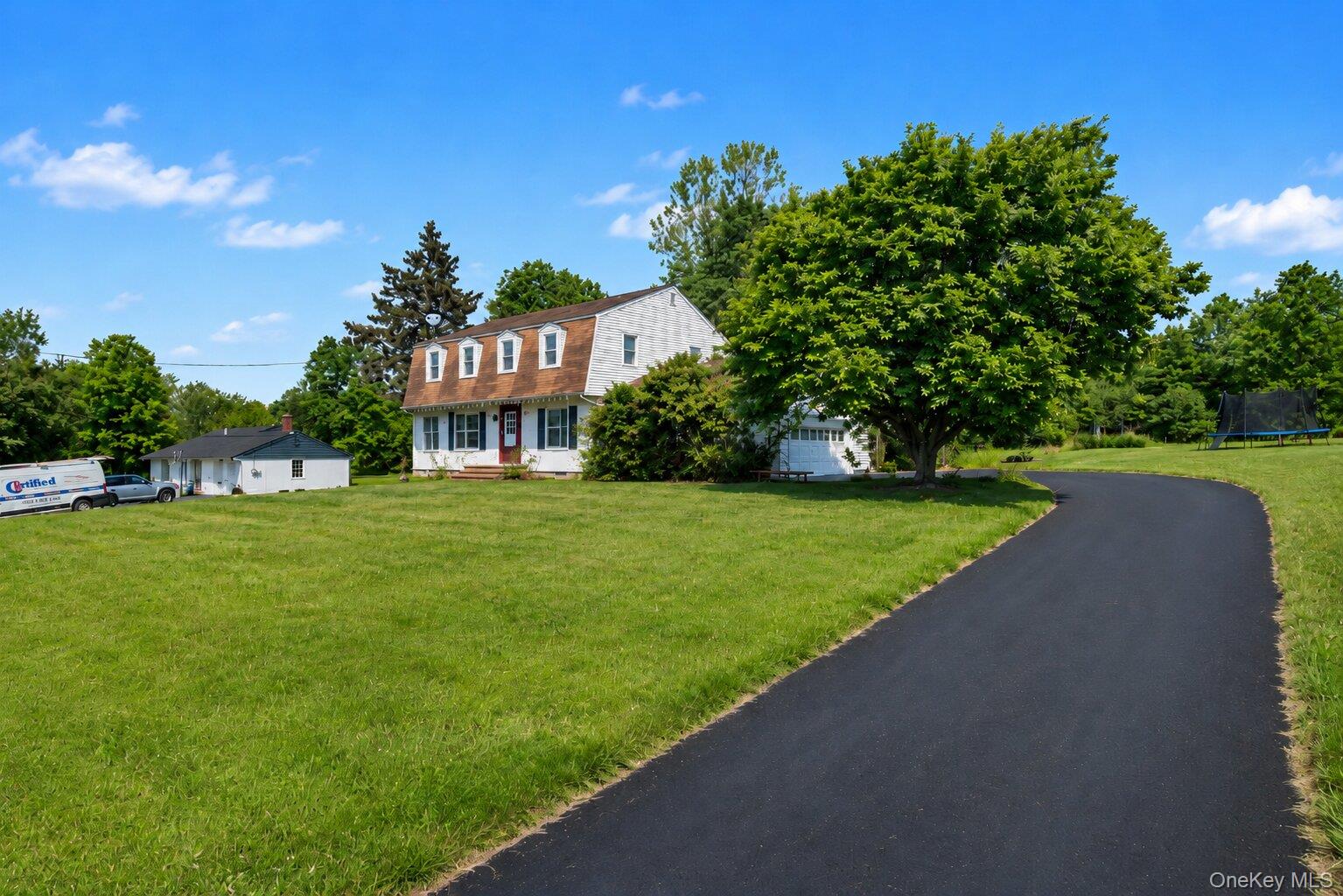 25 Hill Road