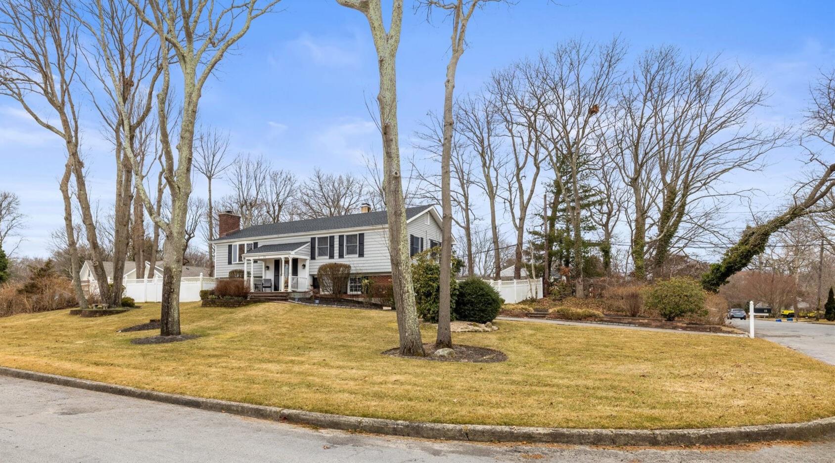 23 Franko Lane, Setauket, New York image 2