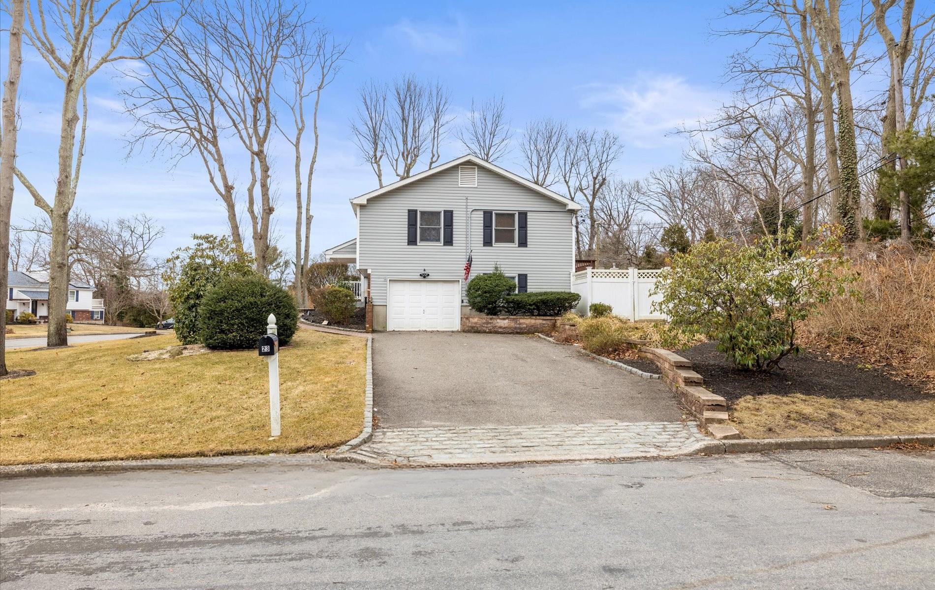 23 Franko Lane, Setauket, New York image 12