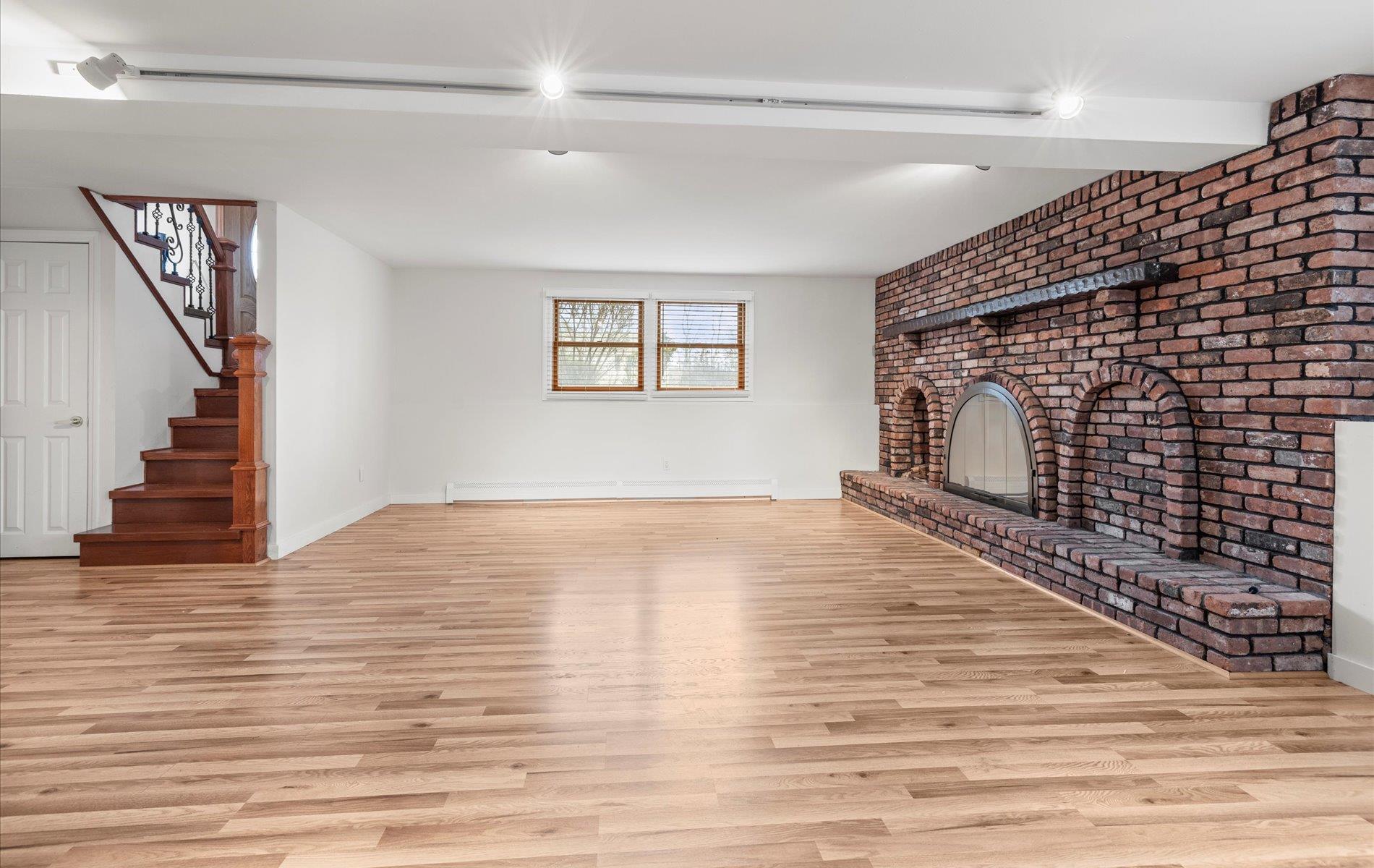 23 Franko Lane, Setauket, New York image 18