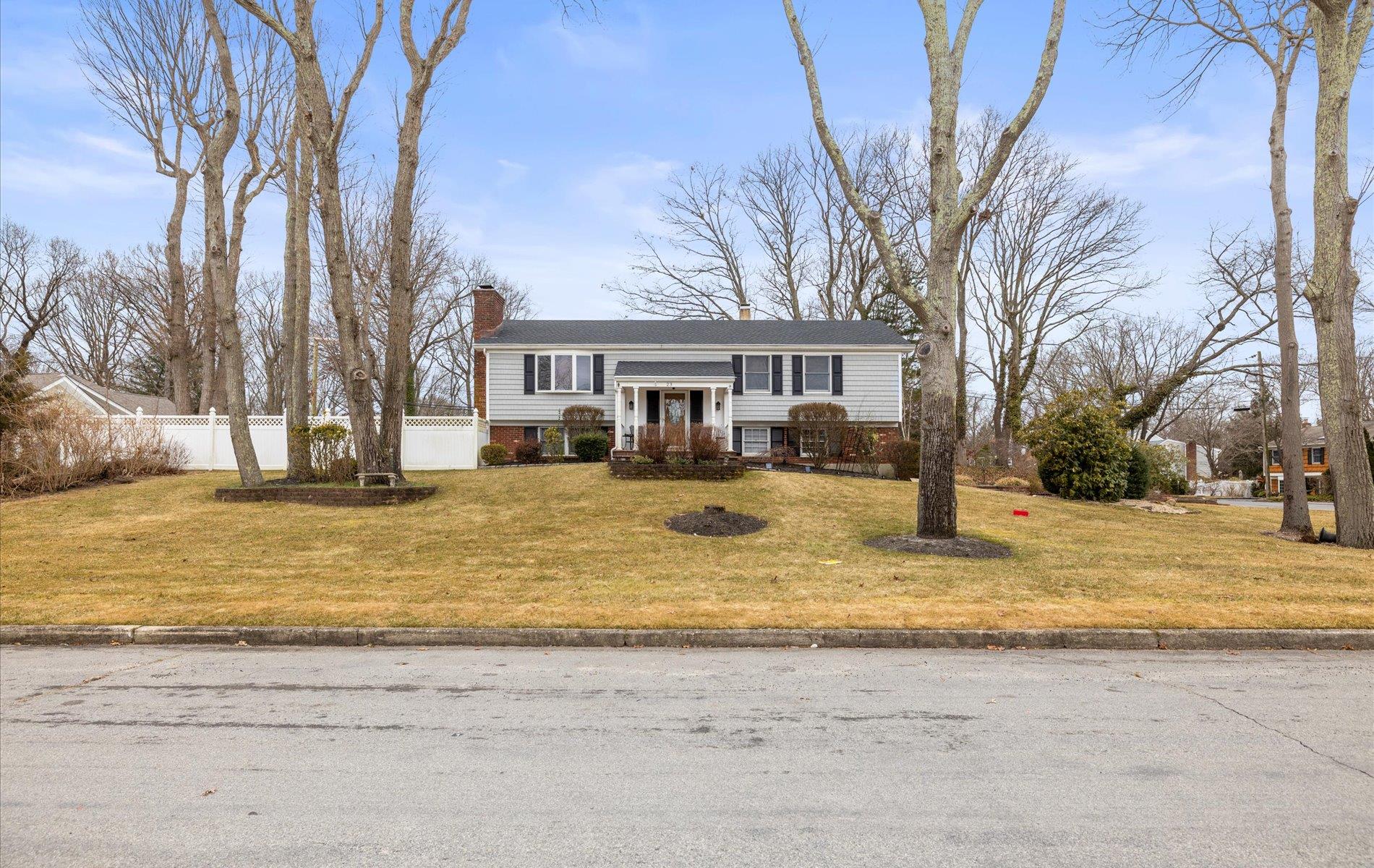 23 Franko Lane, Setauket, New York image 4
