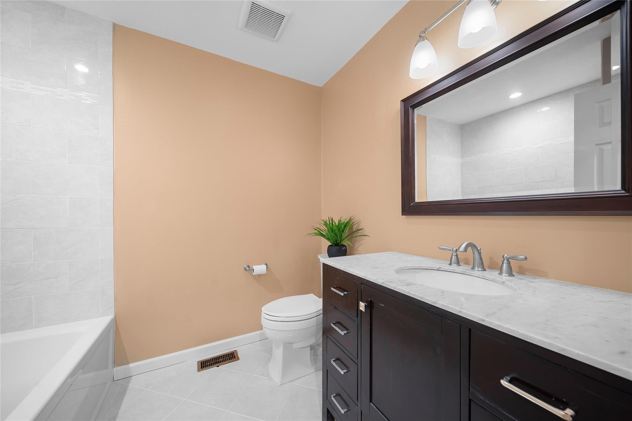 159 Alicia Drive, North Babylon, New York image 16