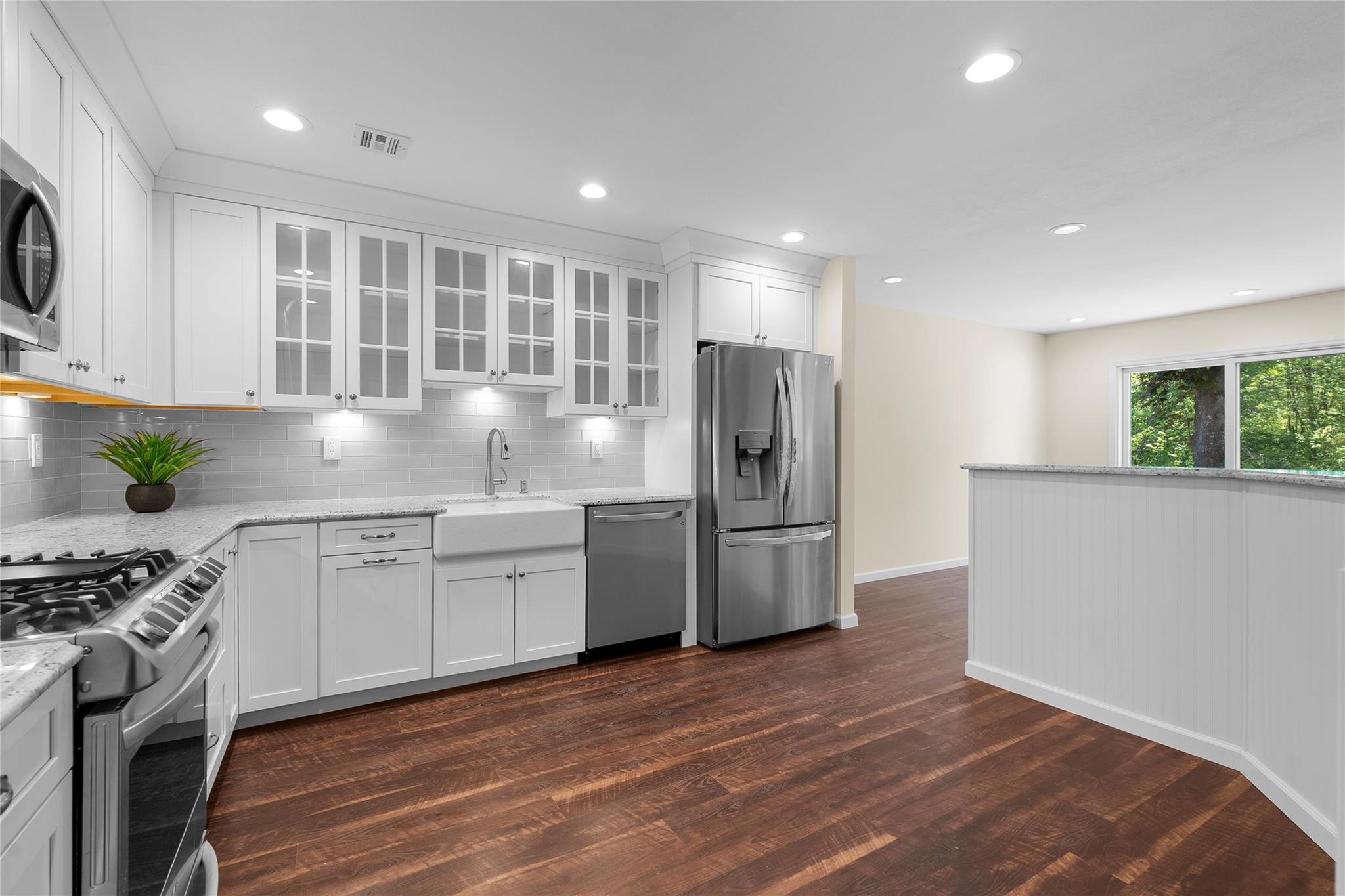 159 Alicia Drive, North Babylon, New York image 5