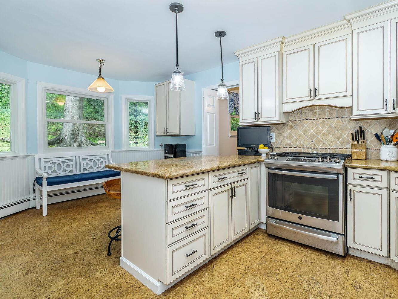 348 Littleworth Lane, Sea Cliff, New York image 14