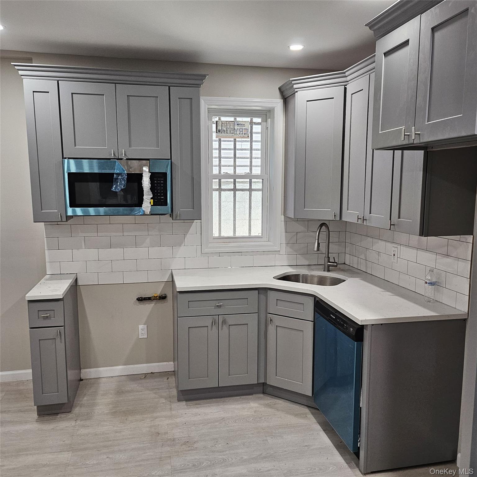 576 Linden Boulevard