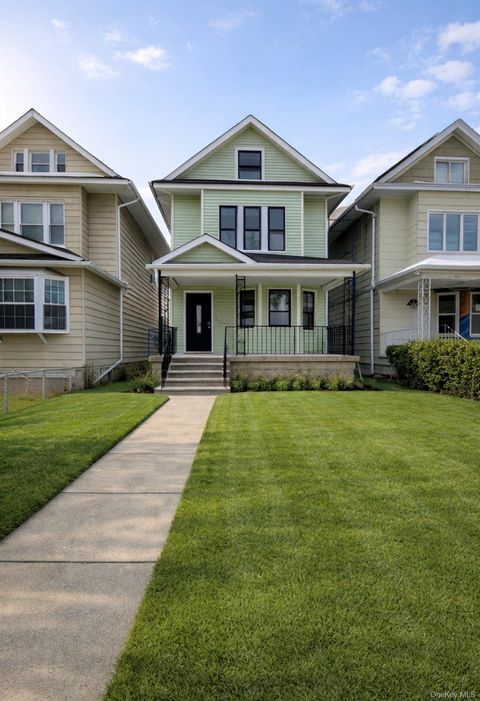 Photo of 2121 Troy Avenue, Brooklyn, NY 11234 (MLS # 968174)