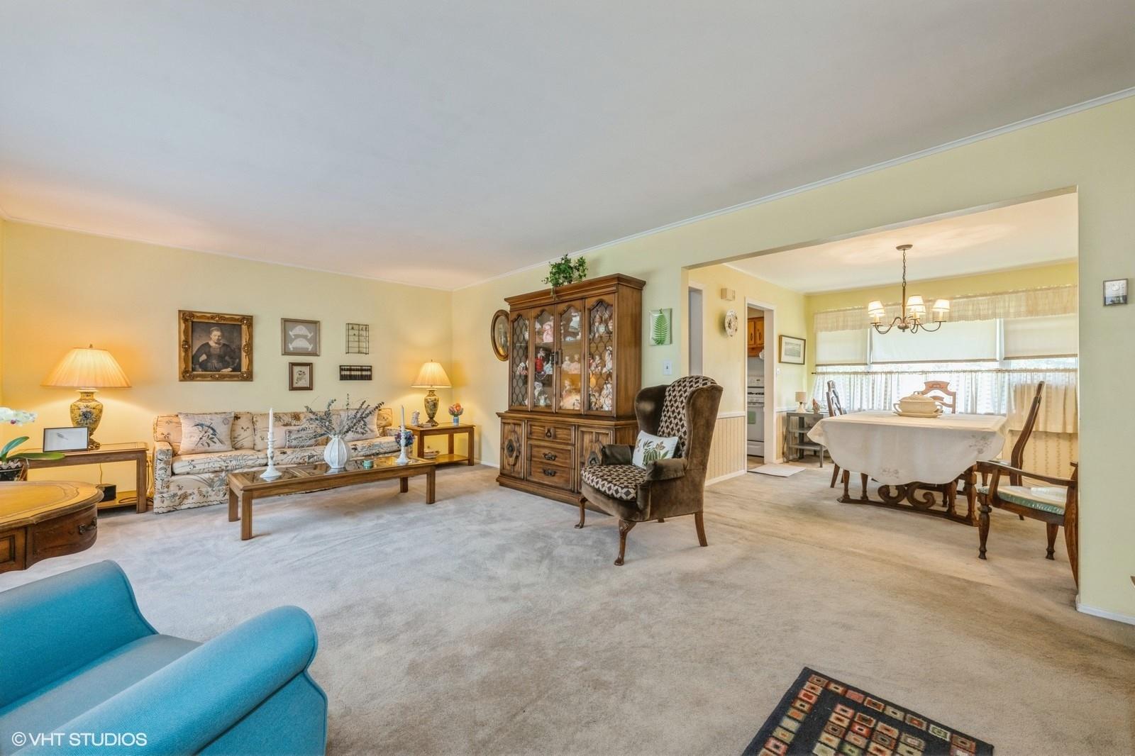 2957 Bellport Avenue, Wantagh, New York image 4