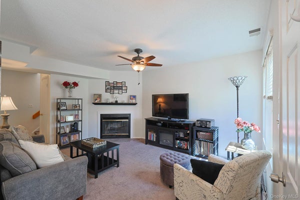 2820 WHISPERING HLS, CHESTER, NY 10918 - Image b3371d99dc4e9d128cdd8009be6136b0/449427543