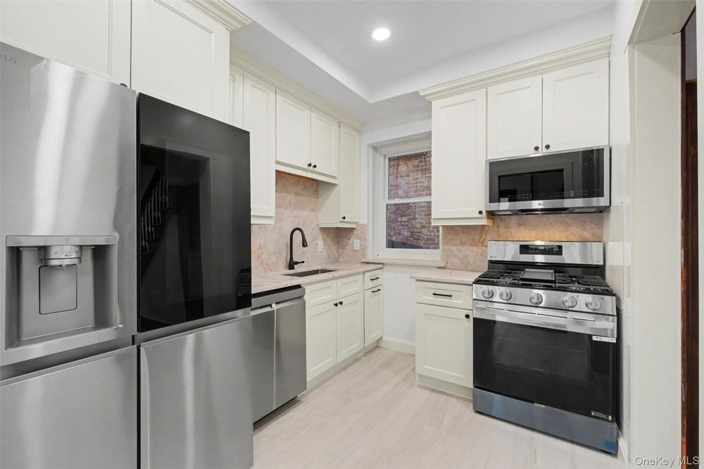 Photo of 154 3rd Street, Newburgh, NY 12550 (MLS # 984117)