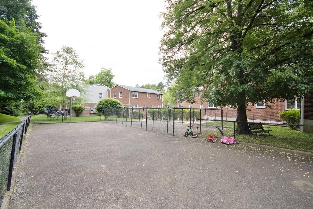 95 Charter Circle #95, Ossining, New York image 20
