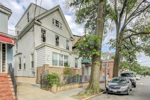 3763 99th Street Corona NY 11368