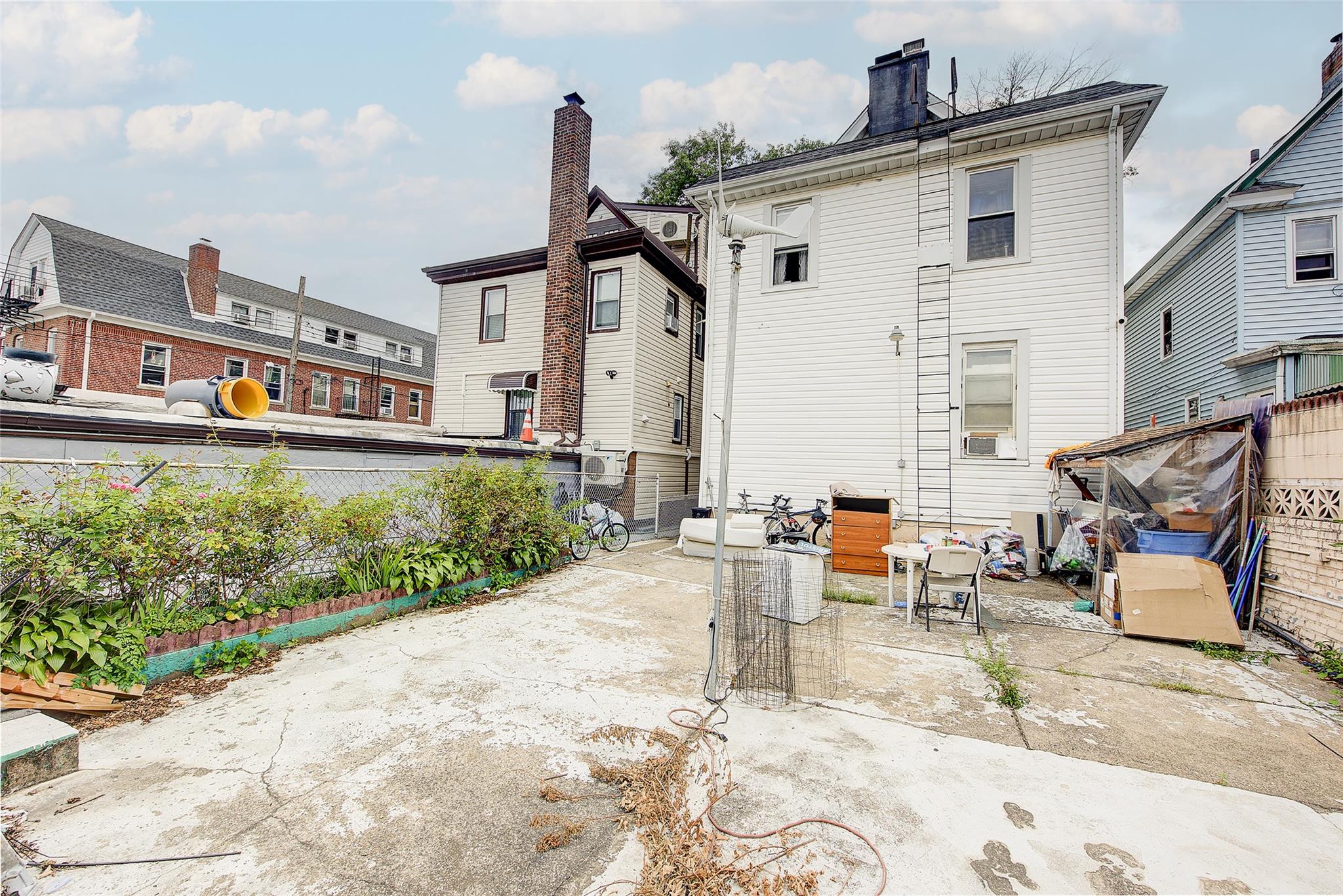 3763 99th Street