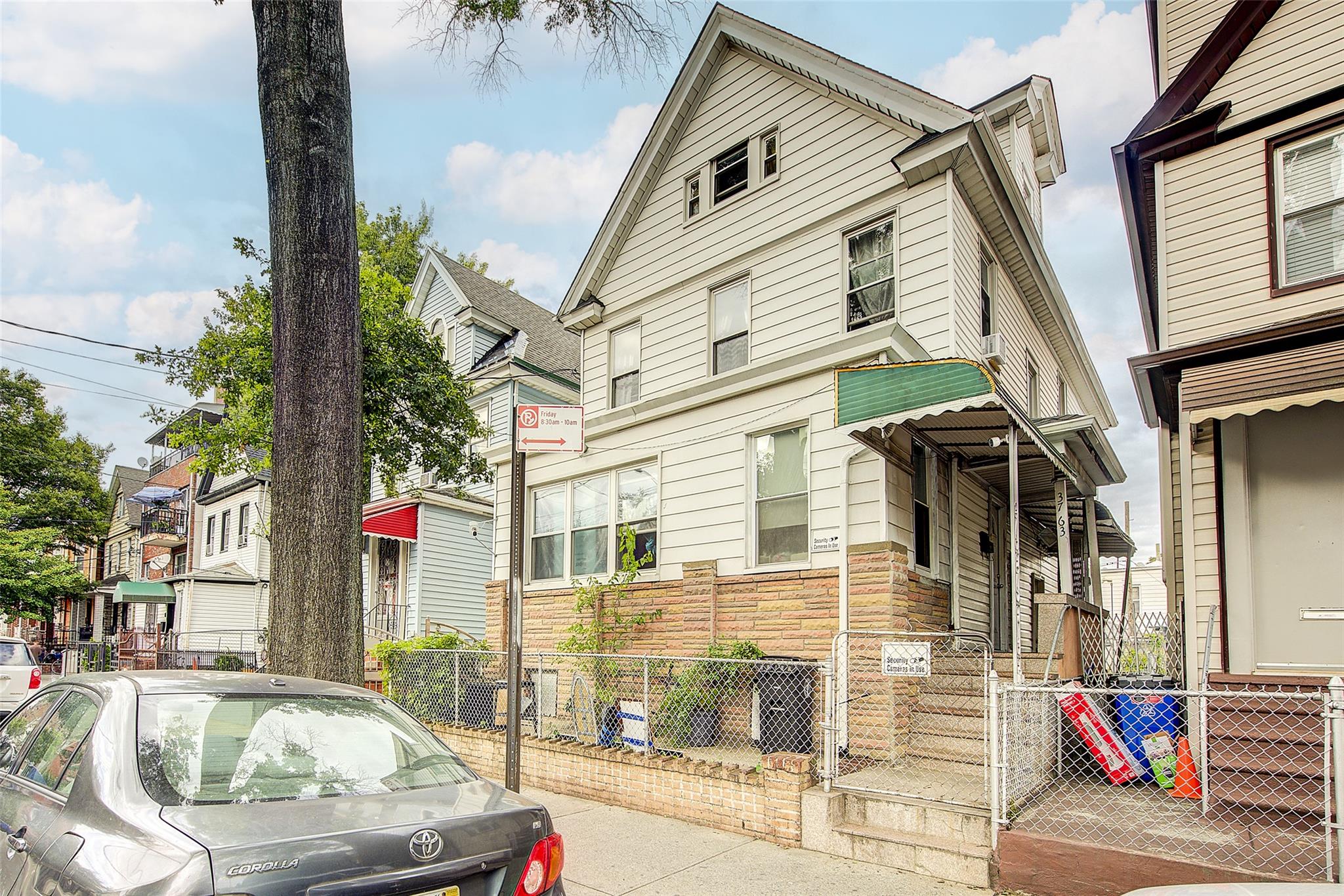 3763 99th Street