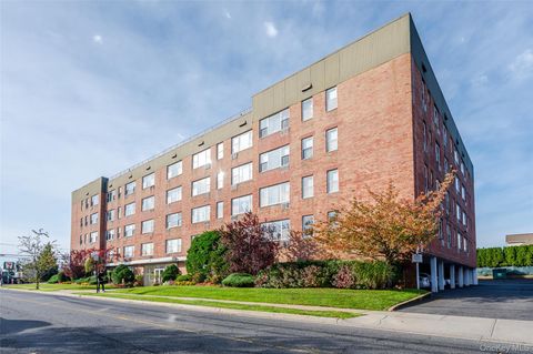 Photo of 280 Guy Lombardo Avenue #2H, Freeport, NY 11520 (MLS # 932351)