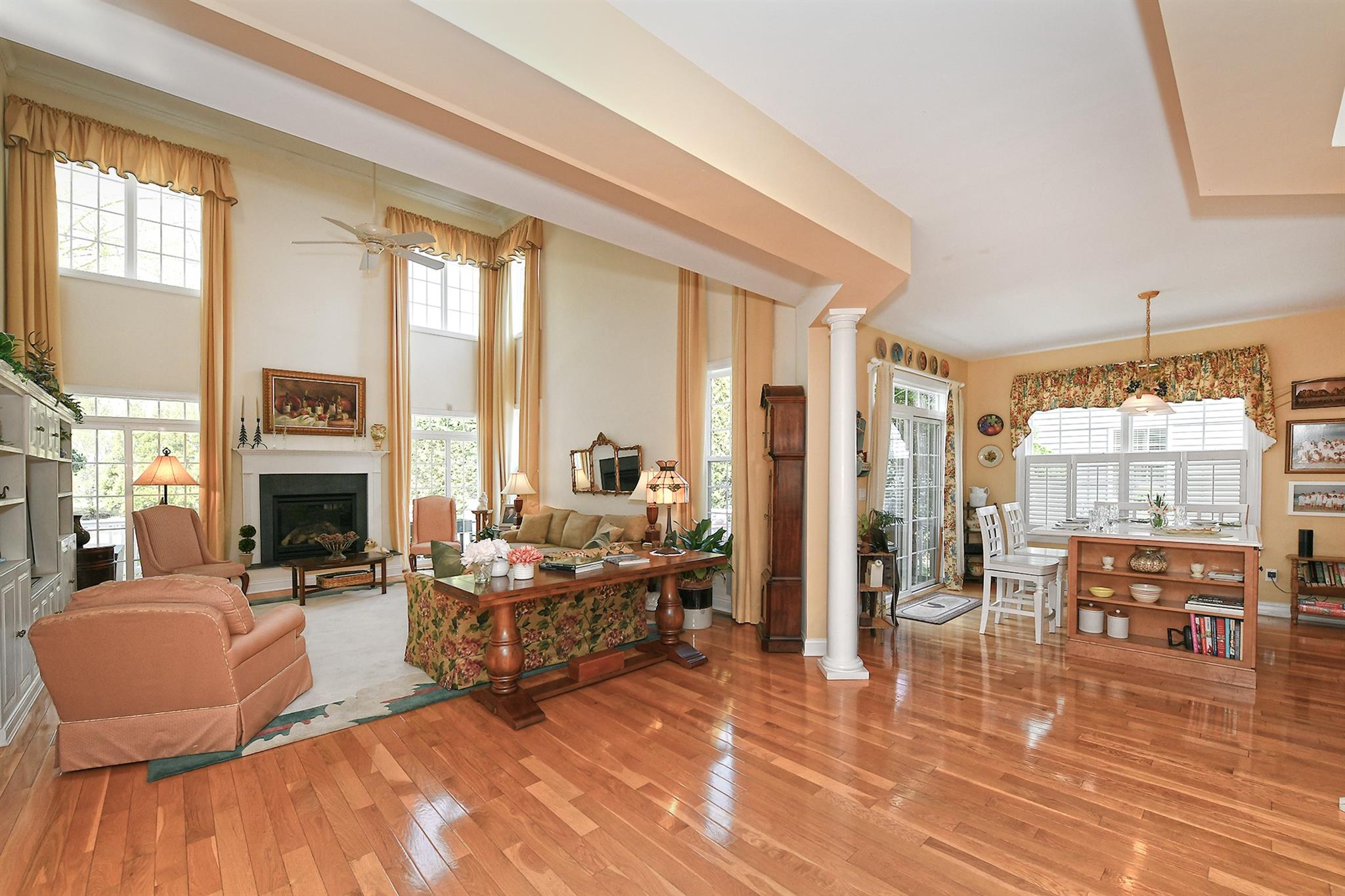 64 Wake-robin Lane, Aquebogue, New York image 11