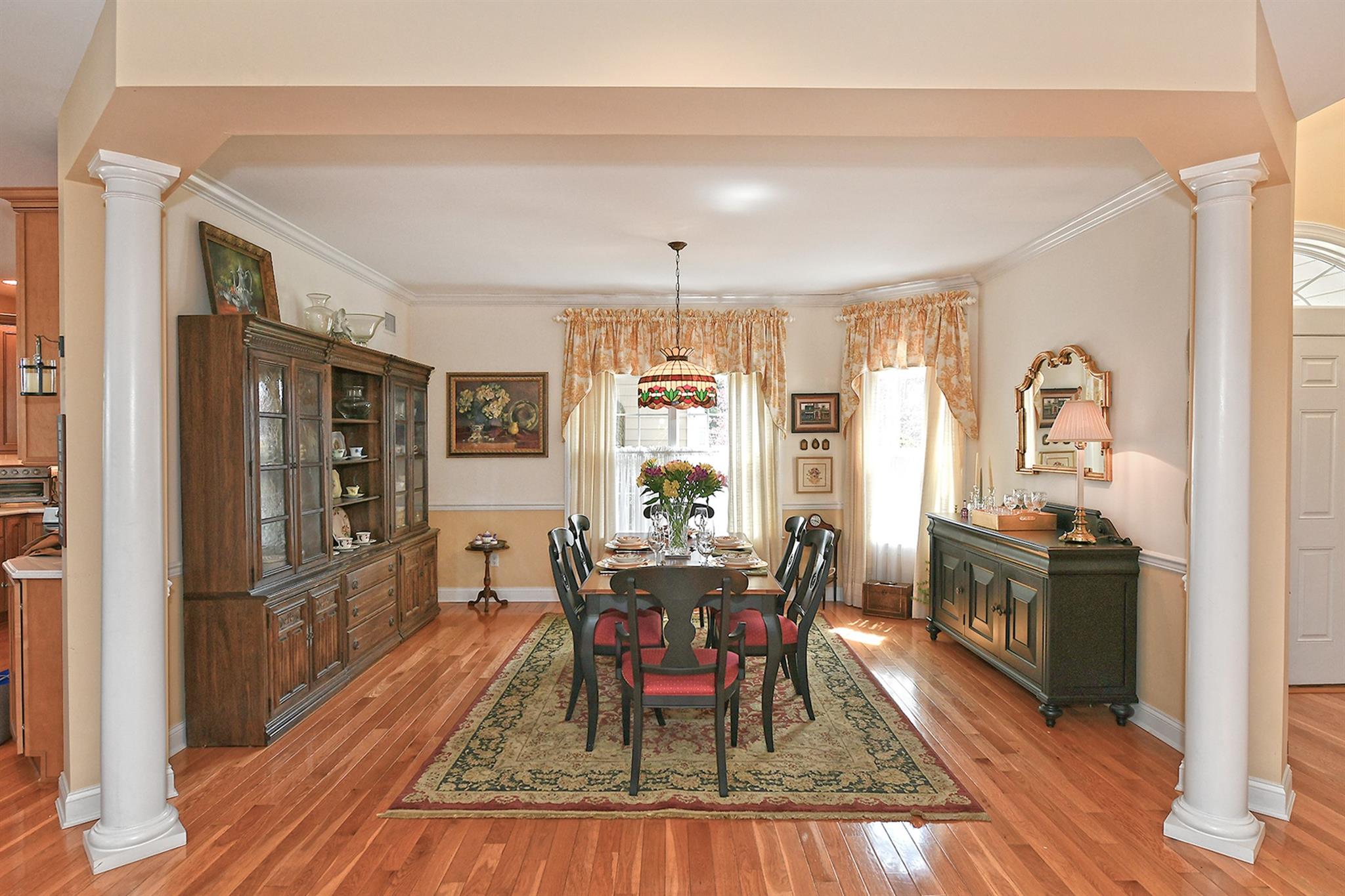 64 Wake-robin Lane, Aquebogue, New York image 9