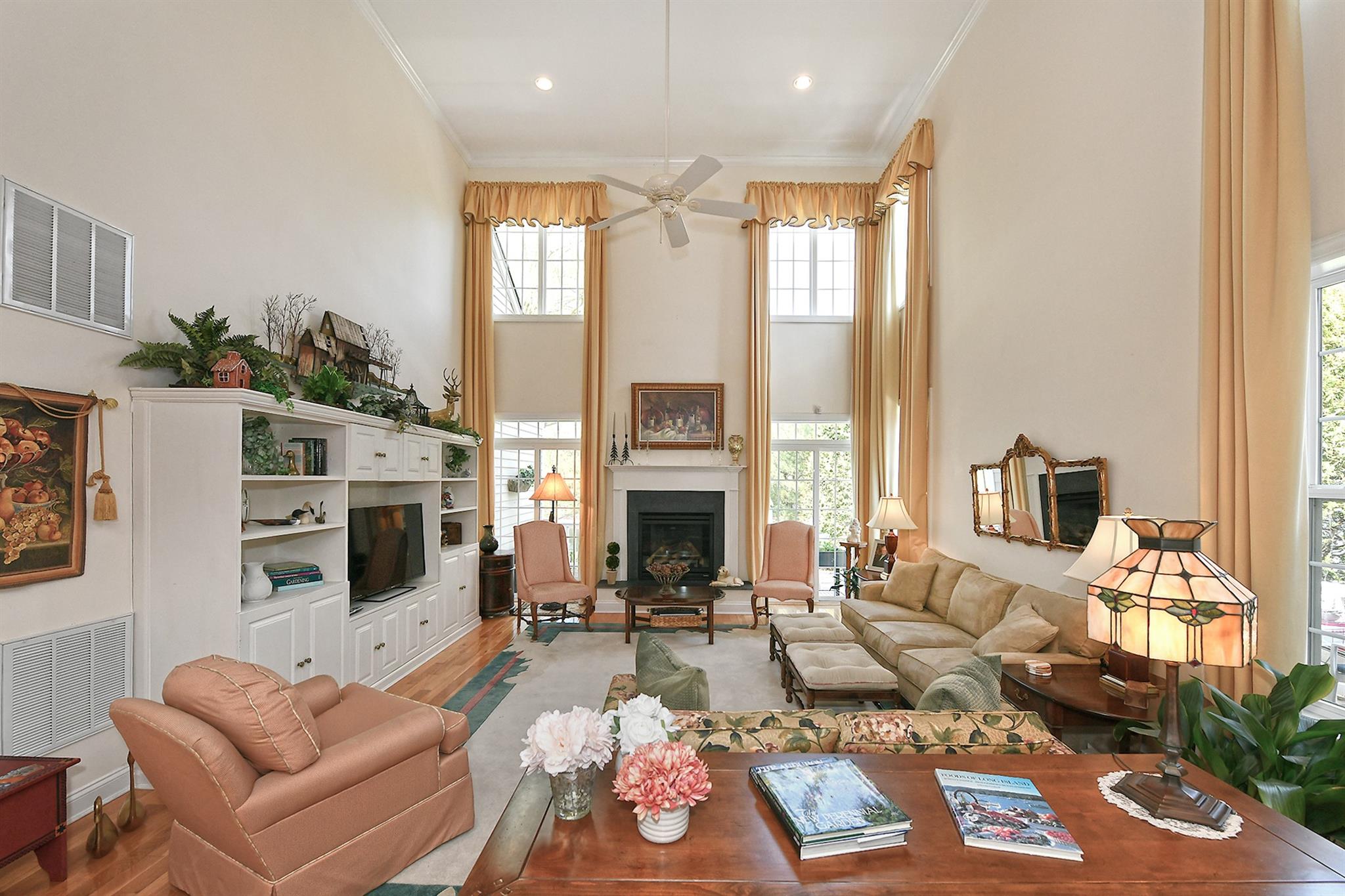 64 Wake-robin Lane, Aquebogue, New York image 7