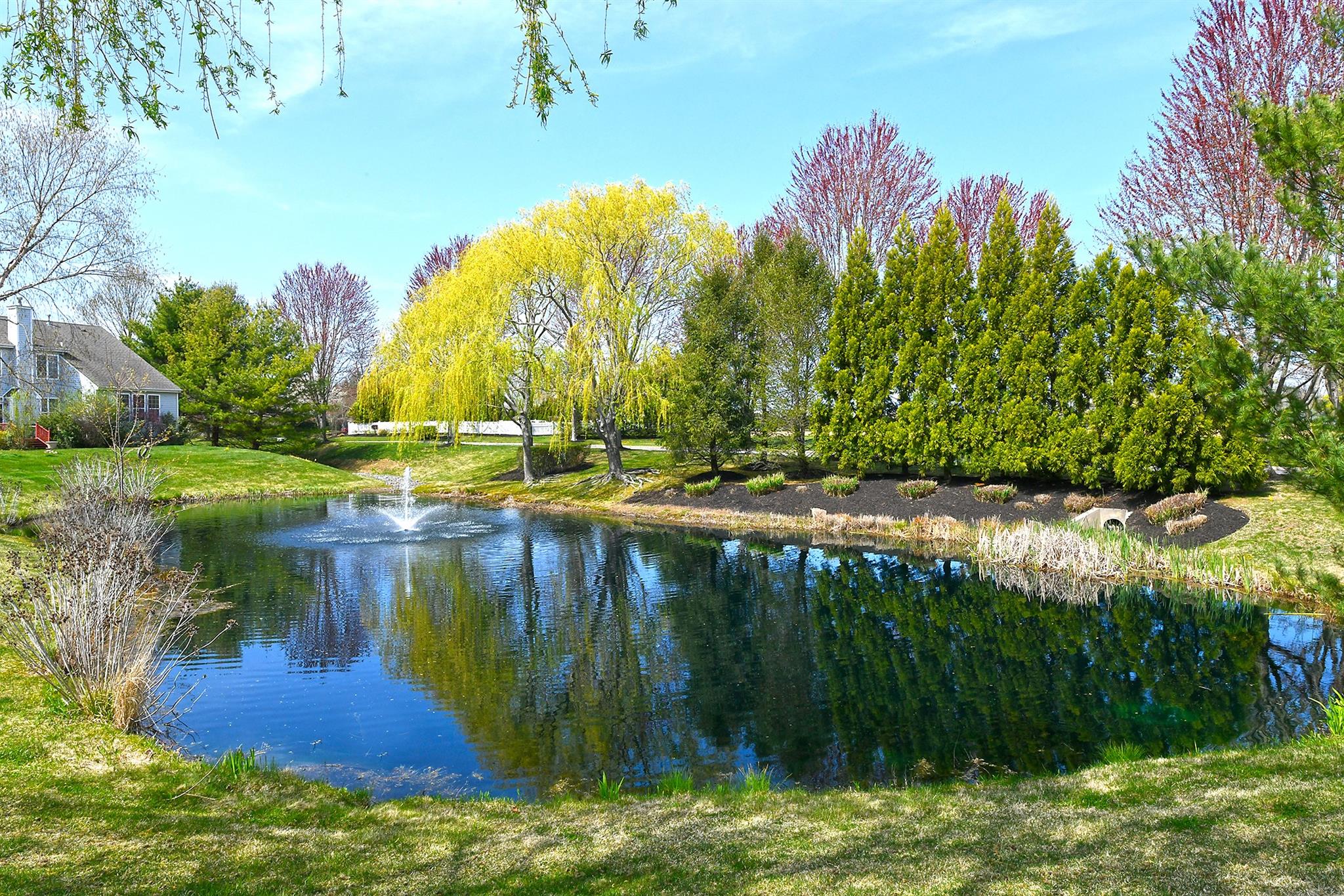 64 Wake-robin Lane, Aquebogue, New York image 35