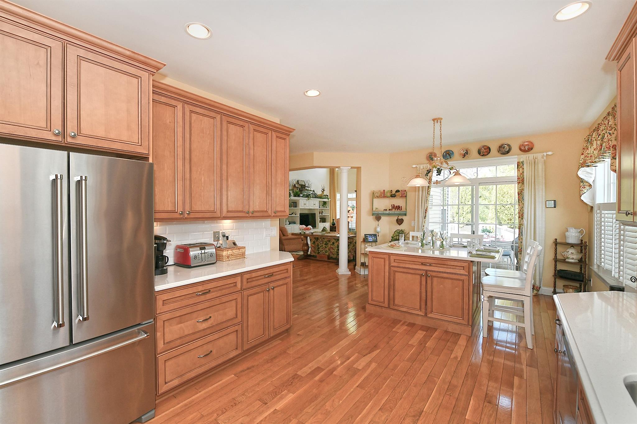 64 Wake-robin Lane, Aquebogue, New York image 20