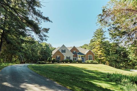 58 Deer Run Road Red Hook NY 12571