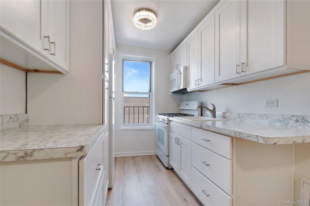 Photo of 1430 Seagirt Boulevard #6H, Far Rockaway, NY 11691 (MLS # 1021635)