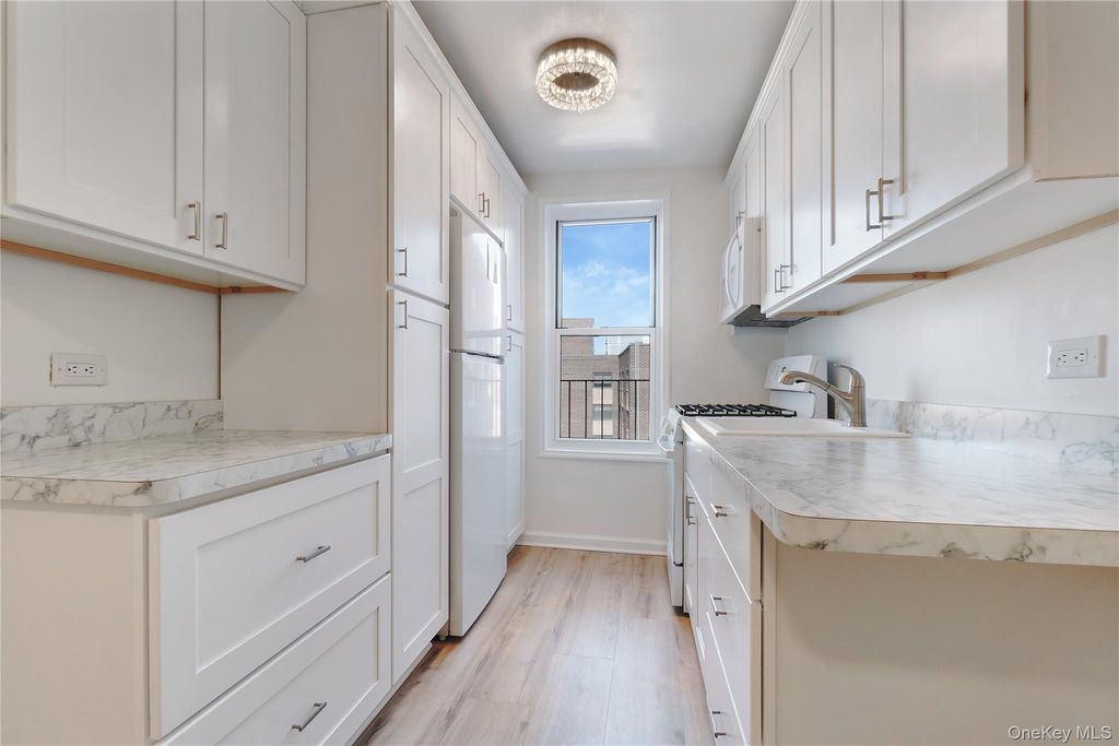 Photo of 1430 Seagirt Boulevard #6H, Far Rockaway, NY 11691 (MLS # 1021635)