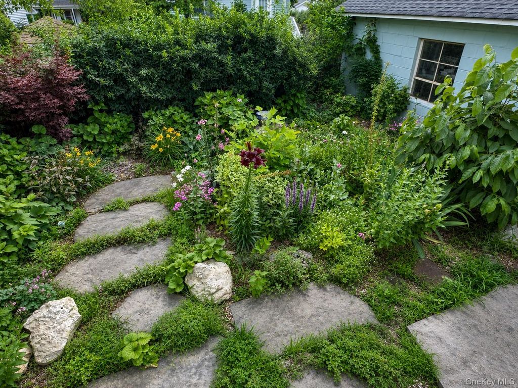 Photo of 186 Main Street, Cornwall, NY 12518 (MLS # 1000669)