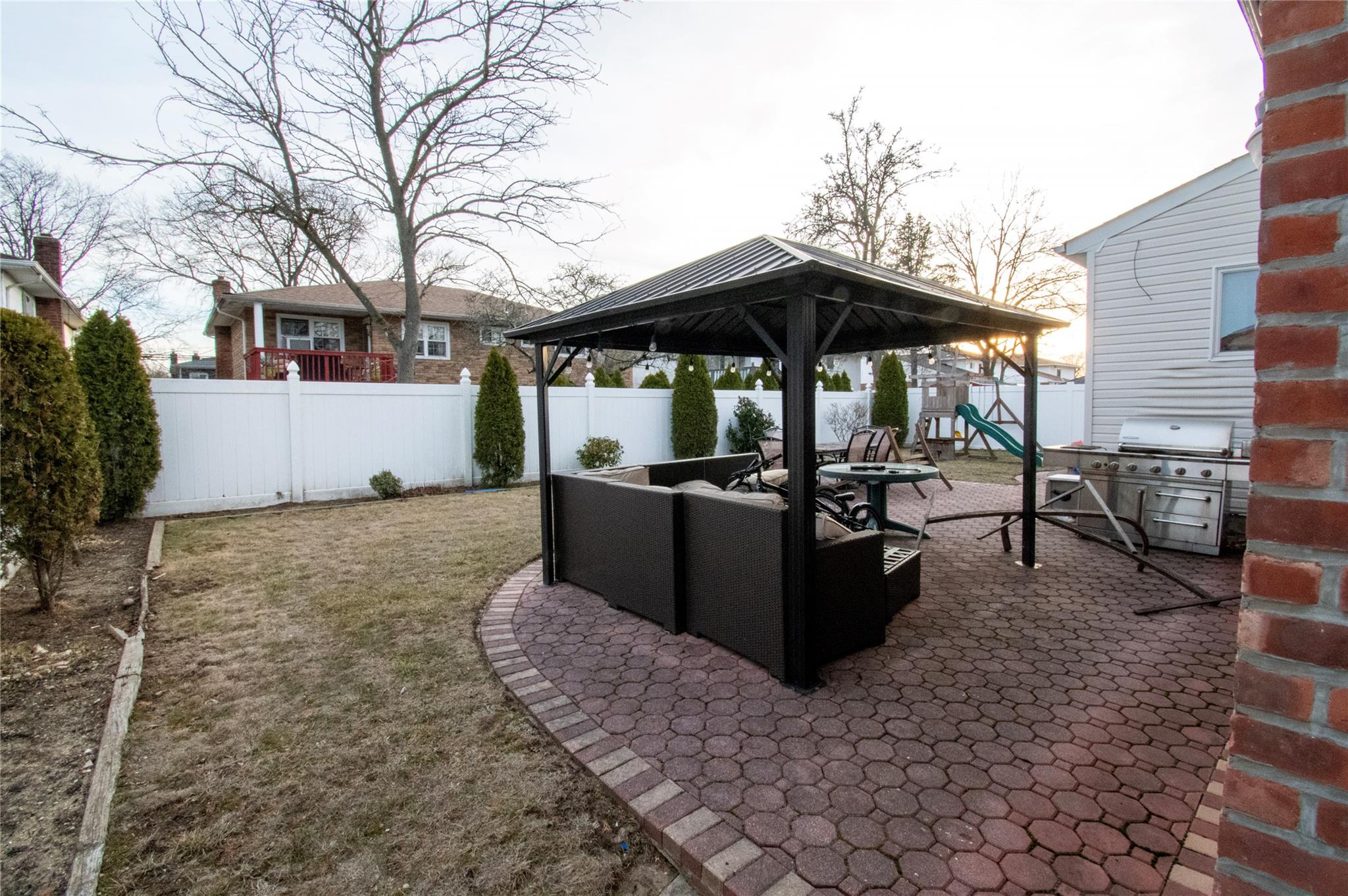 752 Bonnie Drive, Baldwin, New York image 38