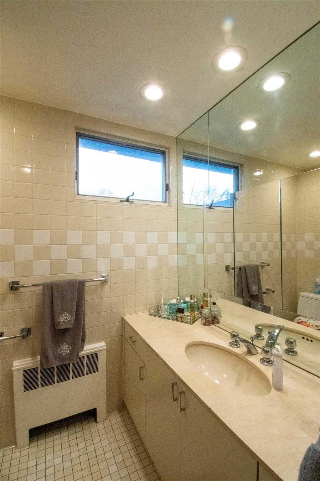 752 Bonnie Drive, Baldwin, New York image 31