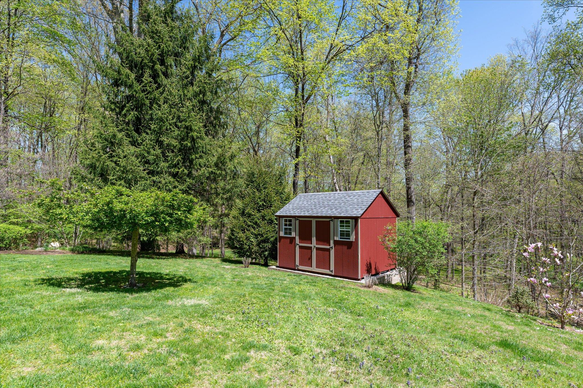 35 Boutonville Road, South Salem, New York image 41