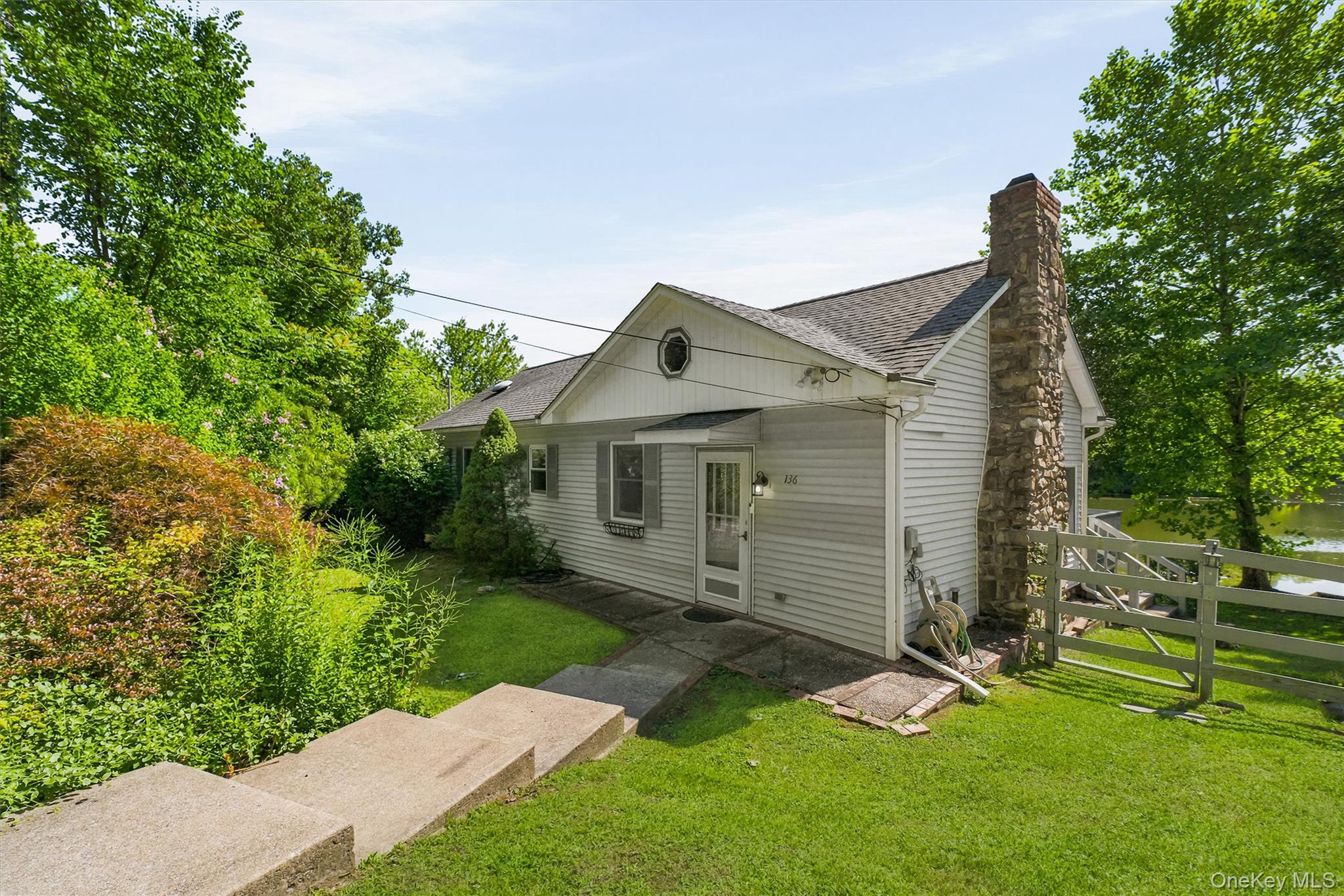 136 Lake Road