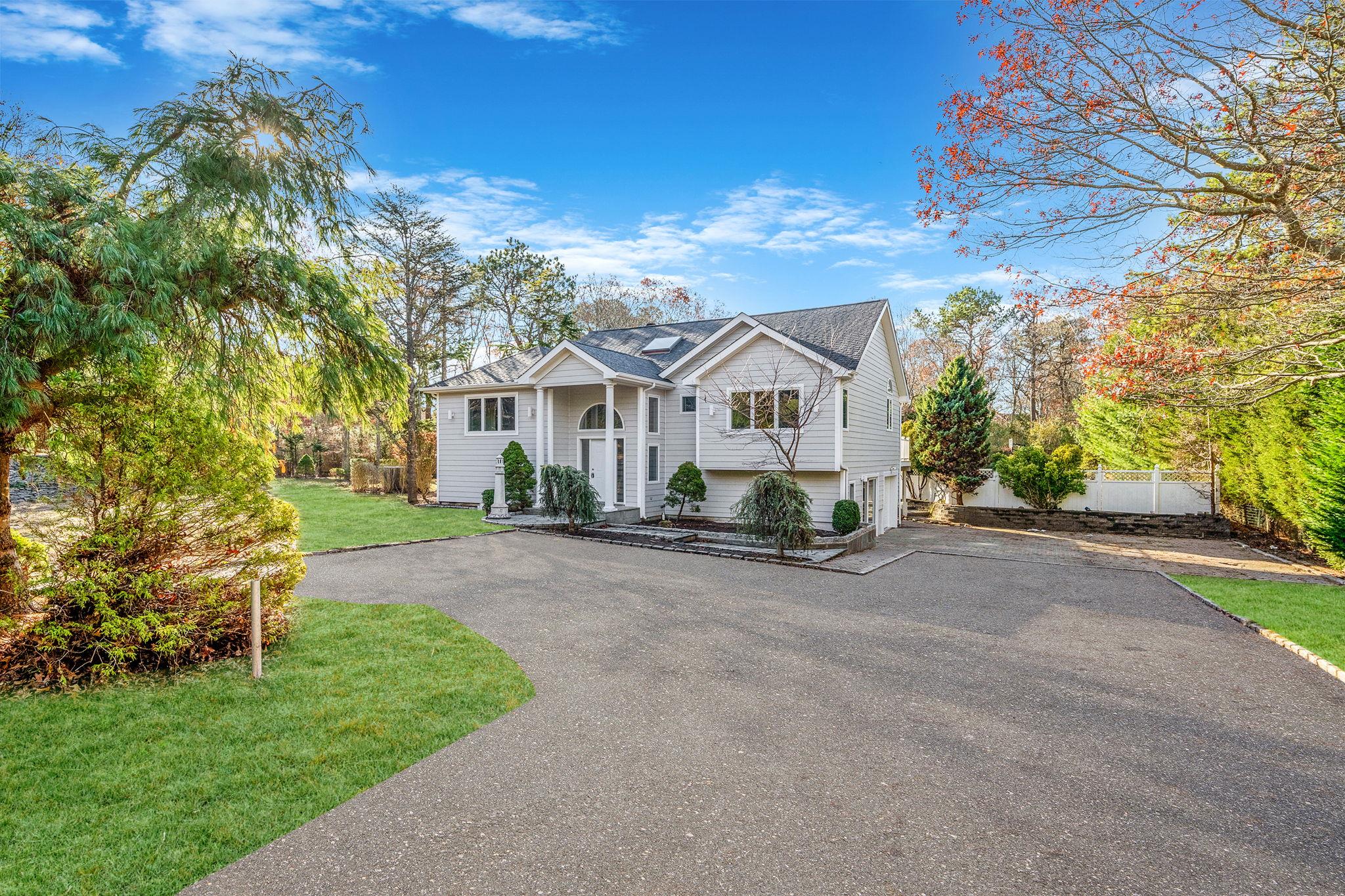 23 Red Creek Circle, Hampton Bays, New York image 4