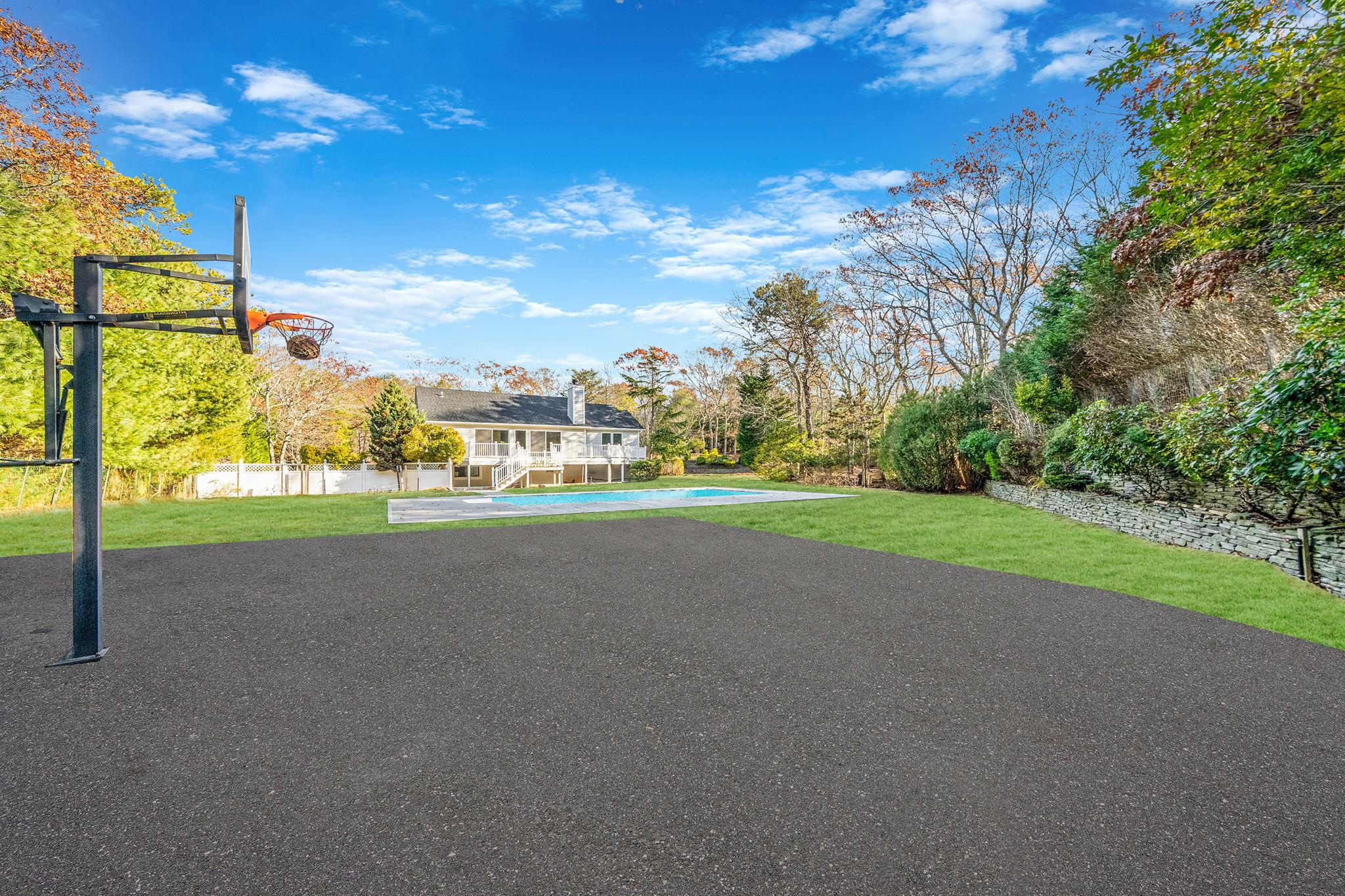 23 Red Creek Circle, Hampton Bays, New York image 19