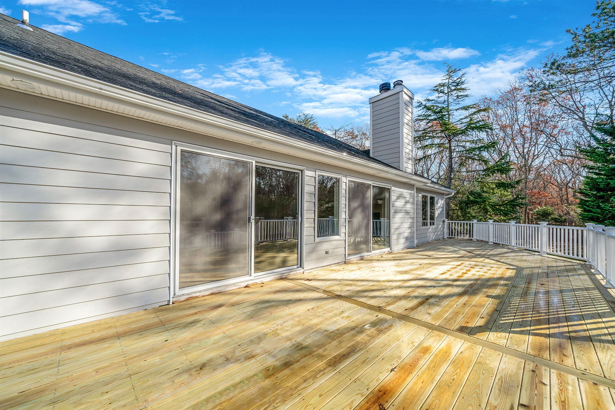 23 Red Creek Circle, Hampton Bays, New York image 10