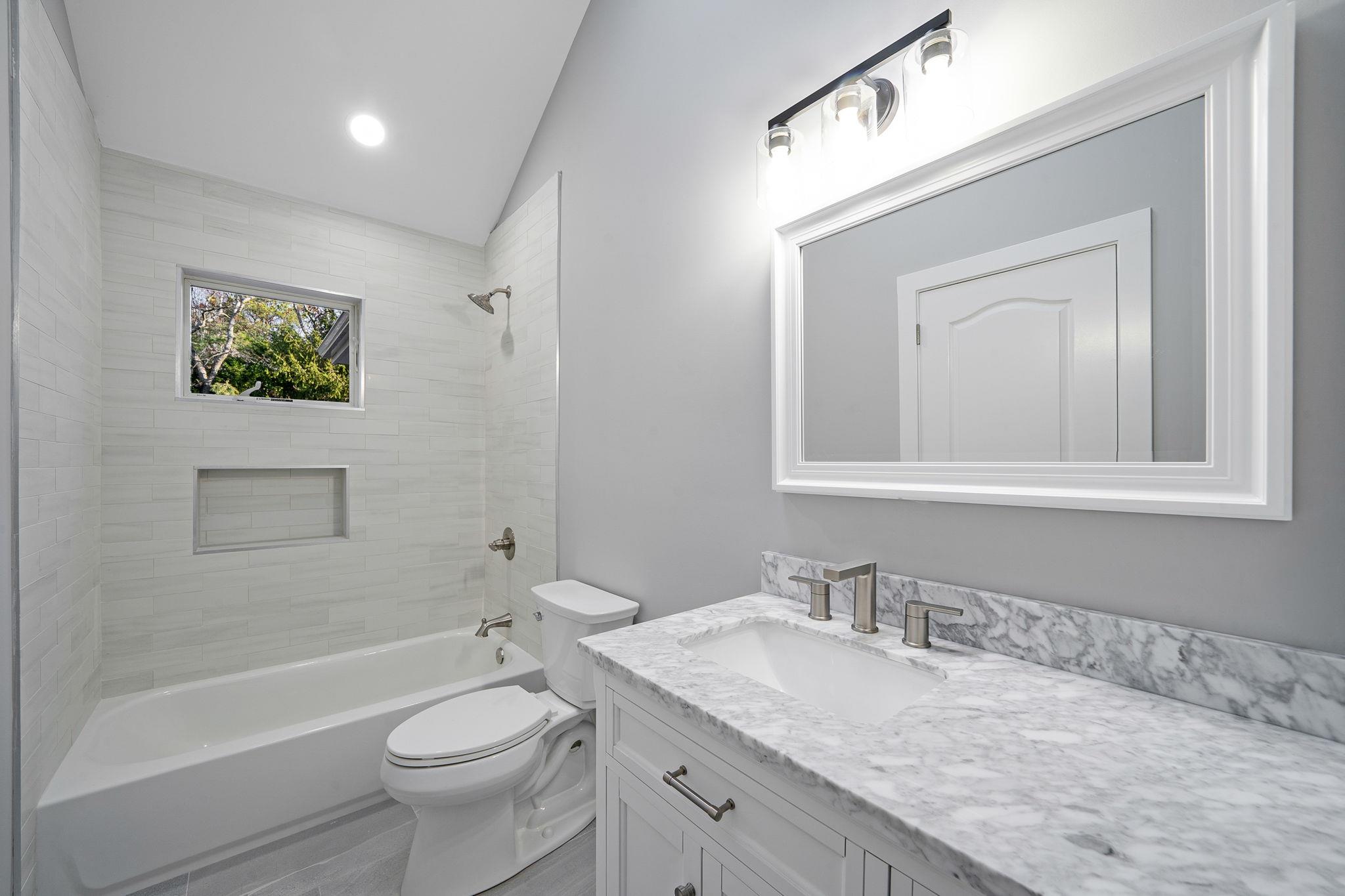 23 Red Creek Circle, Hampton Bays, New York image 38