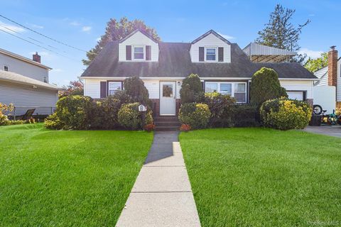 Photo of 500 Willow Street, South Hempstead, NY 11550 (MLS # 926597)