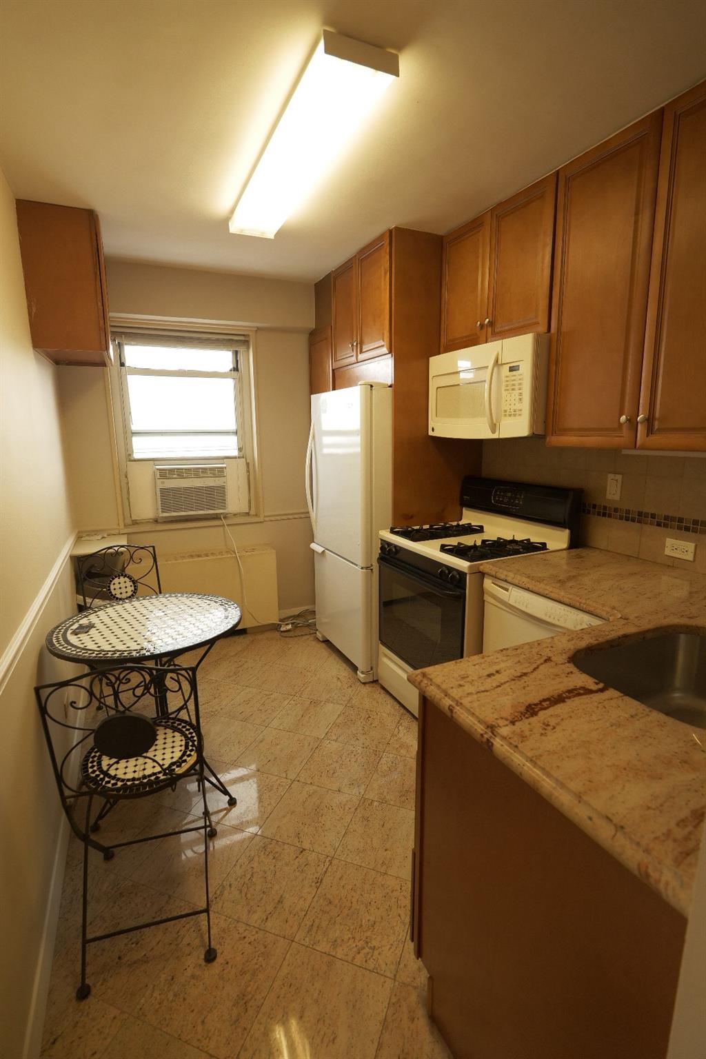 72-35 112th Street #12B, Forest Hills, New York image 6