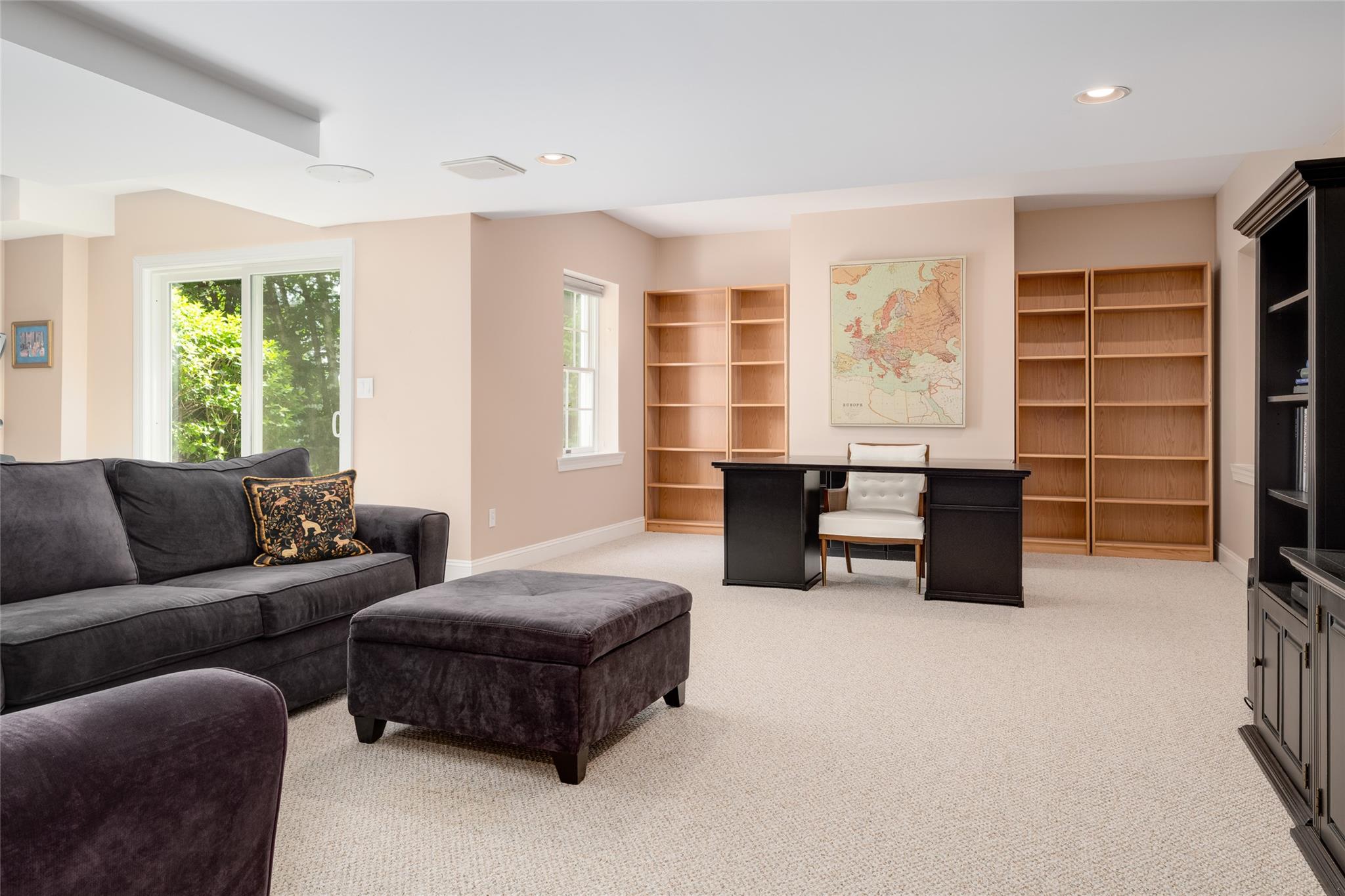8 Paddock Road, White Plains, New York image 21