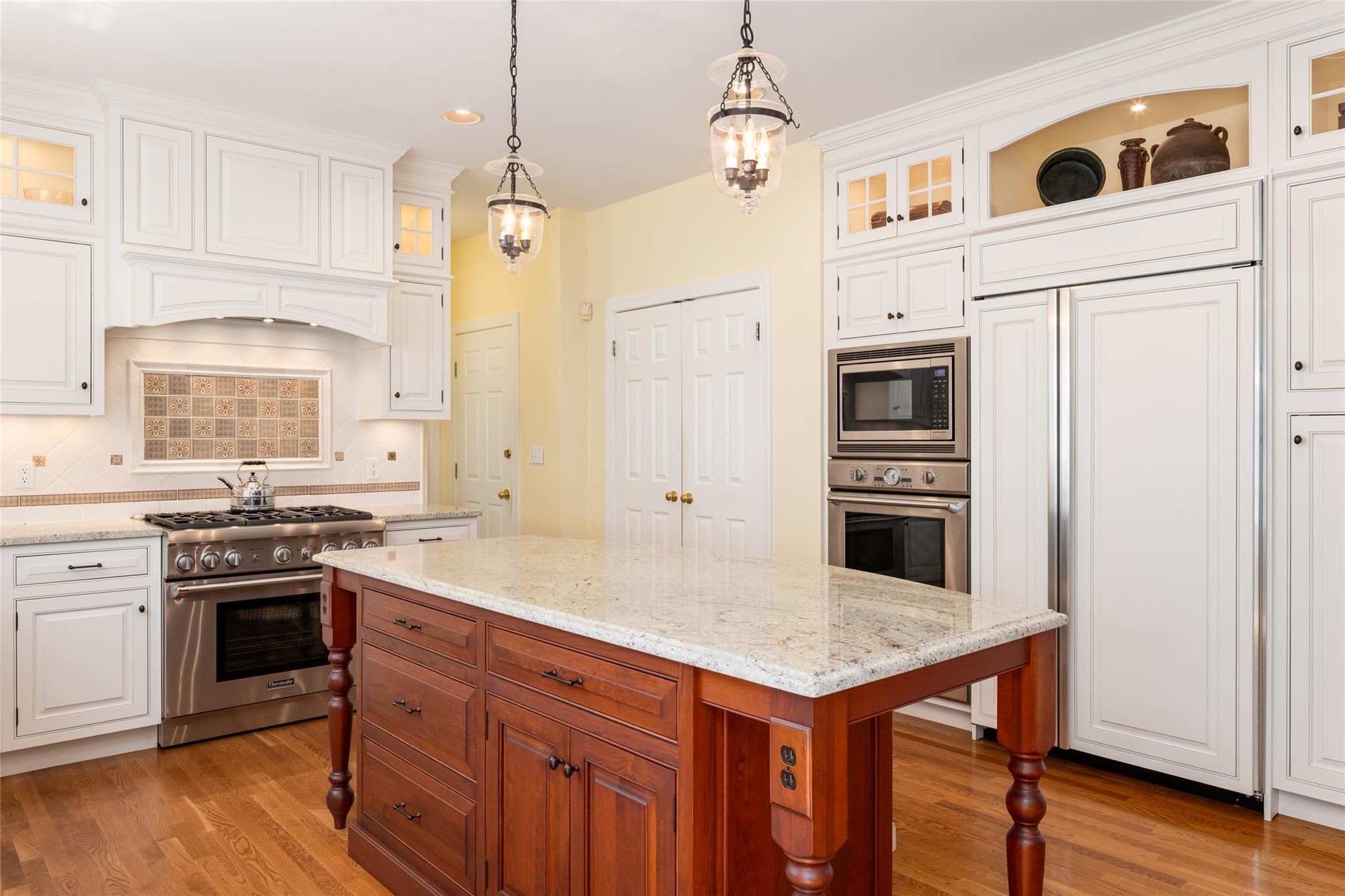 8 Paddock Road, White Plains, New York image 10